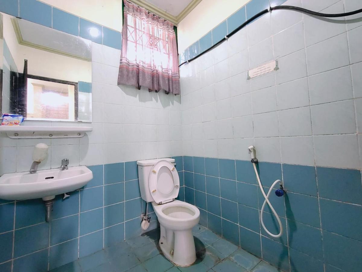 Villa Semesta Cikundul Exteriör bild